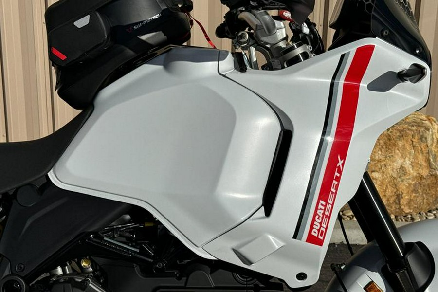 2025 Ducati Desert X Discovery