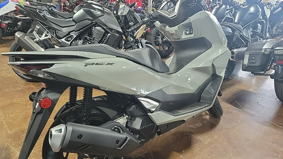 2025 Honda PCX150AS
