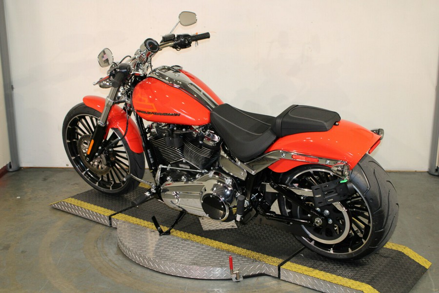 New 2026 Harley-Davidson Breakout Cruiser FXBR Motorcycle For Sale In Miami, Florida