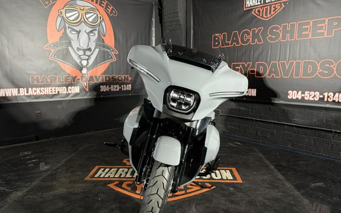 2026 Harley-Davidson® FLHXL Street Glide Limited