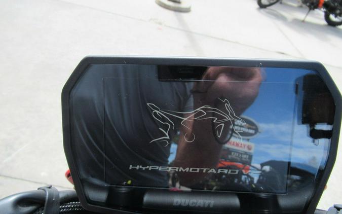 2026 Ducati Hypermotard V2