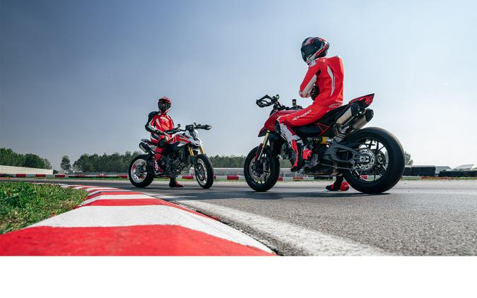 2026 Ducati Hypermotard V2
