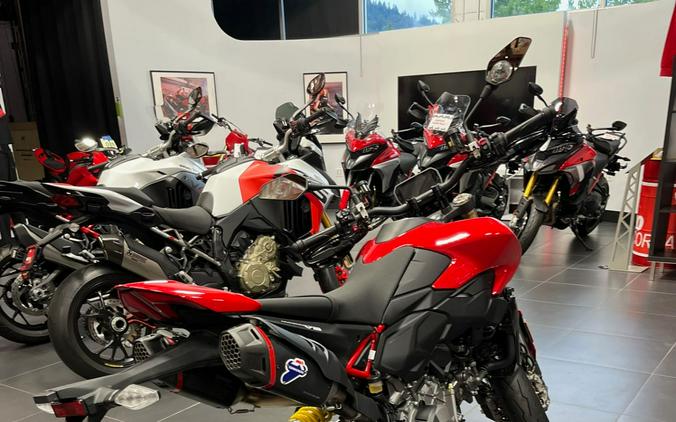2026 Ducati Hypermotard V2