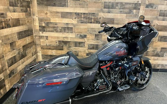 2026 Harley-Davidson® CVO Road Glide ST Inferno Gray FLTRXSTSE