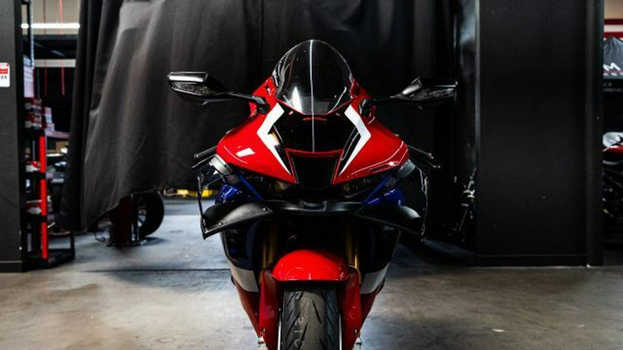 2021 Honda CBR1000RR-R Fireblade SP