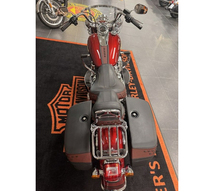 2023 Harley-Davidson Softail FLHCSANV - Heritage Classic Anniversary Edition