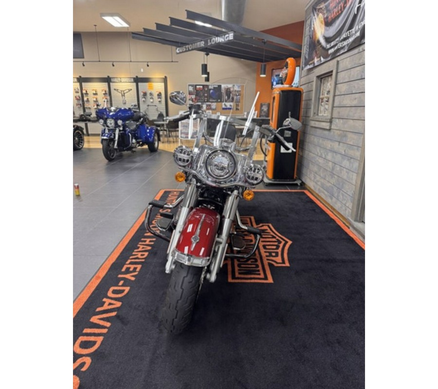 2023 Harley-Davidson Softail FLHCSANV - Heritage Classic Anniversary Edition