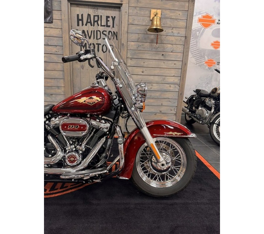2023 Harley-Davidson Softail FLHCSANV - Heritage Classic Anniversary Edition