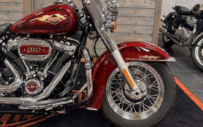 2023 Harley-Davidson Softail FLHCSANV - Heritage Classic Anniversary Edition