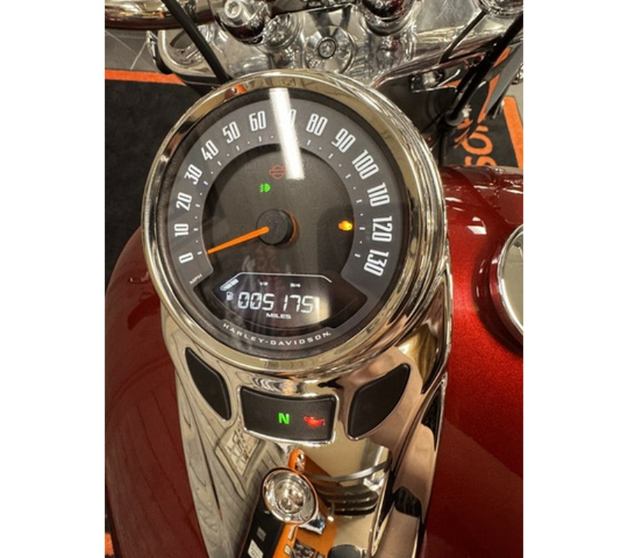 2023 Harley-Davidson Softail FLHCSANV - Heritage Classic Anniversary Edition