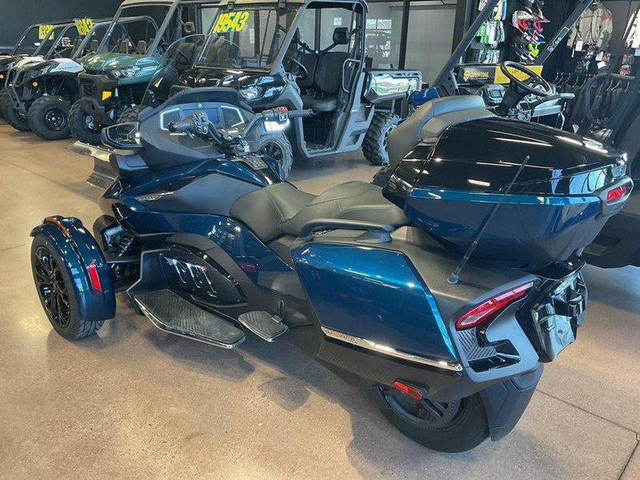 2021 Can-Am® Spyder® RT Limited Dark