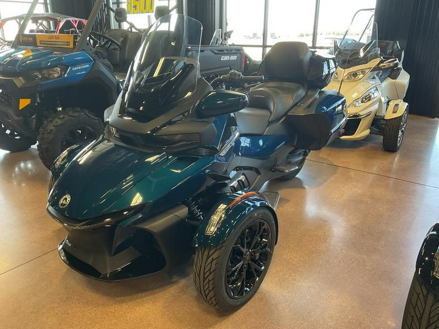 2021 Can-Am® Spyder® RT Limited Dark