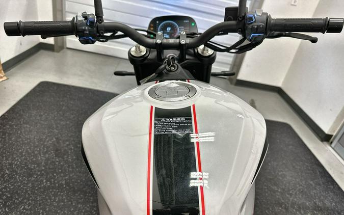 2023 Moto Morini® Seiemmezzo STR