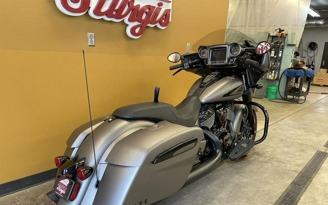 2021 Indian Motorcycle® Chieftain® Elite Thunder Black Vivid Crystal / Carbon Crystal