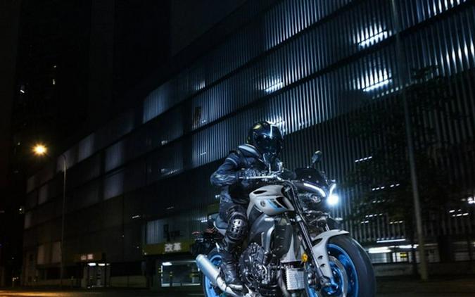2025 Yamaha MT 10