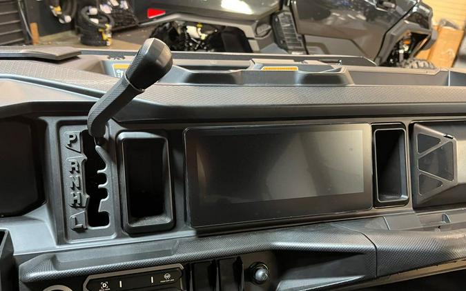 2026 Can-Am DEFENDER MAX XT HD11