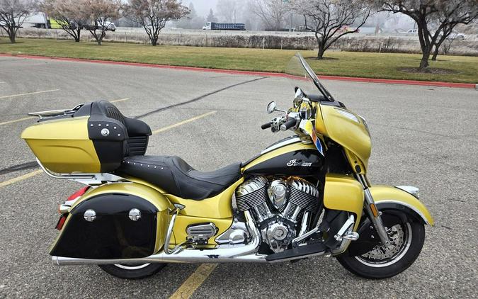 2017 Indian Motorcycle® Roadmaster® Icon Black Hills Gold & Thunder Black