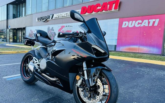 2024 Ducati Panigale V2 Black On Black