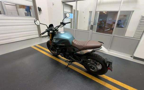 2023 Moto Morini® Seiemmezzo SCR