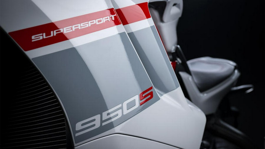 2024 Ducati Supersport 950 S White Stripe