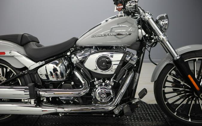 2025 Harley-Davidson Breakout