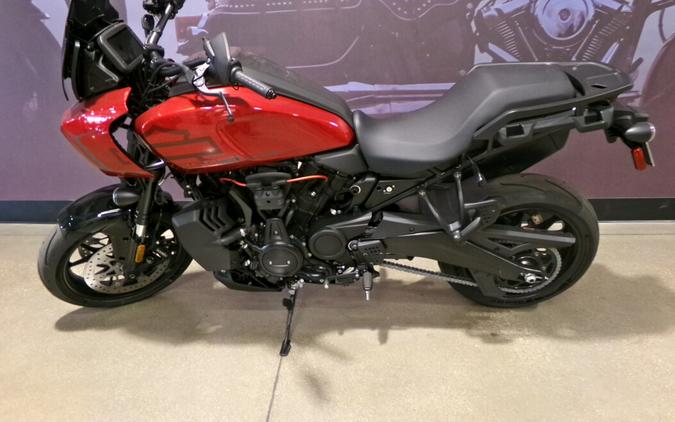 2025 Harley-Davidson® Pan America® 1250 ST