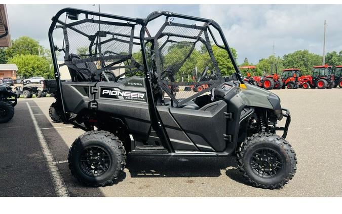 2026 PIONEER 700-4 DELUXE - Honda