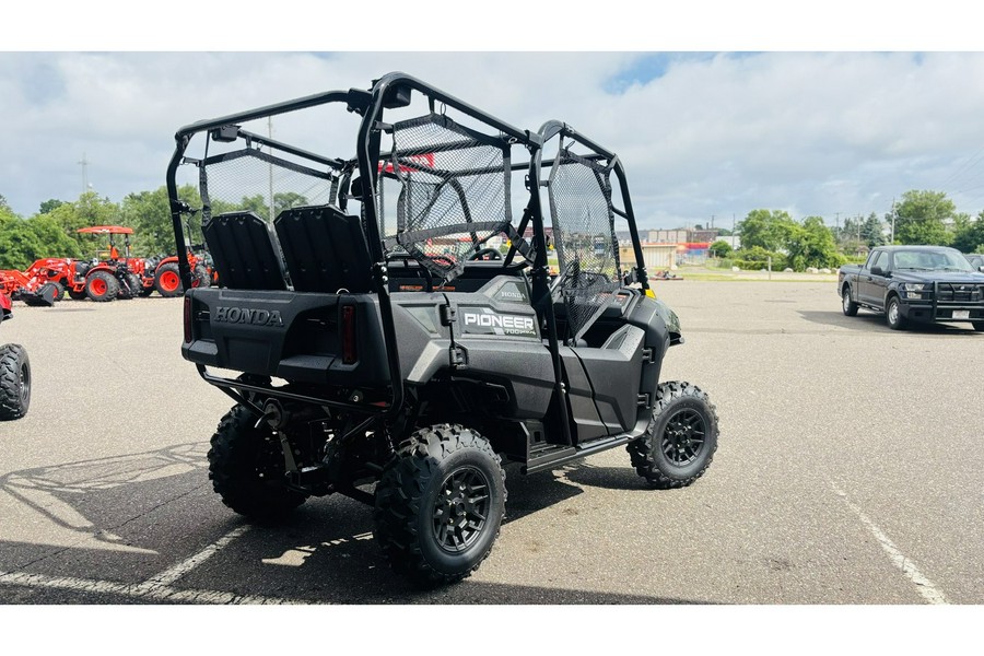 2026 PIONEER 700-4 DELUXE - Honda