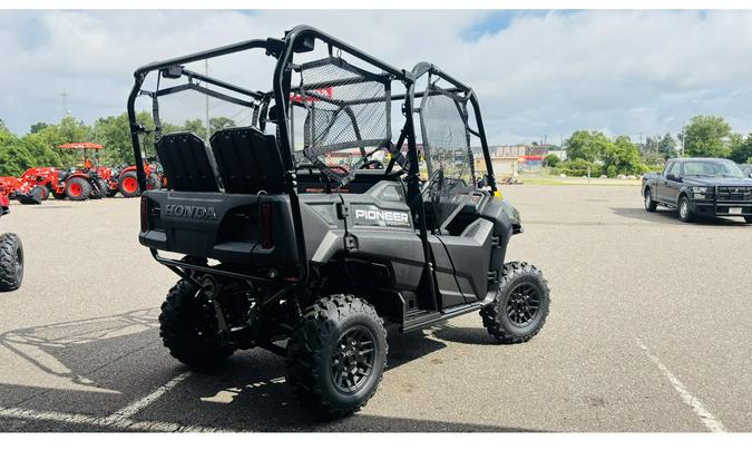2026 PIONEER 700-4 DELUXE - Honda