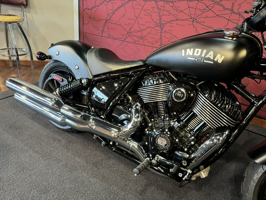 2022 Indian Motorcycle® Chief Dark Horse® Black Smoke