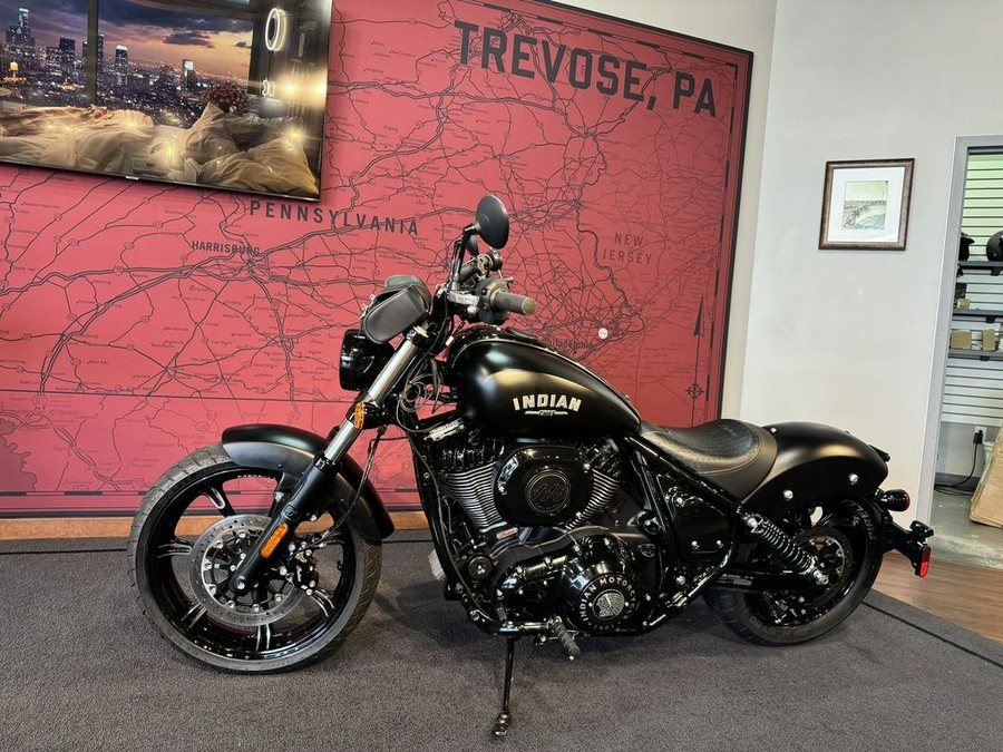 2022 Indian Motorcycle® Chief Dark Horse® Black Smoke