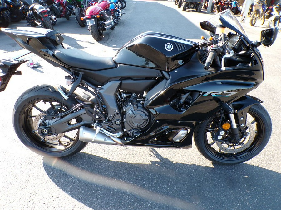 2023 Yamaha YZF-R7