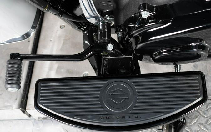 2025 Harley-Davidson Heritage FLHC