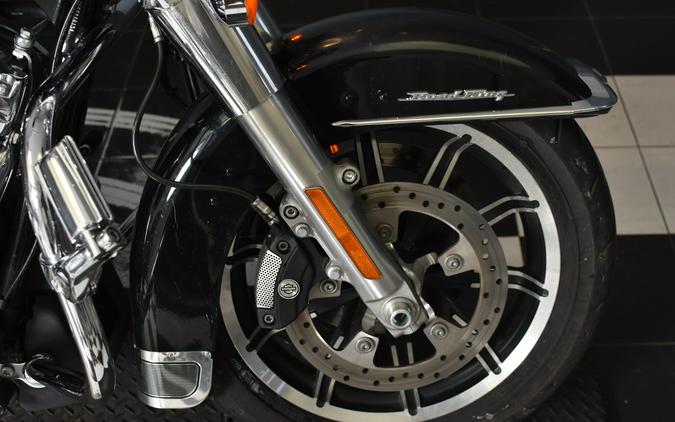 2019 Harley-Davidson Road King Classic Vivid Black FLHR