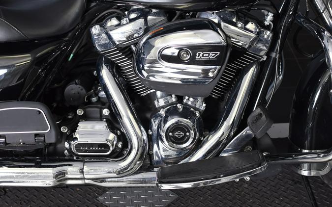 2019 Harley-Davidson Road King Classic Vivid Black FLHR