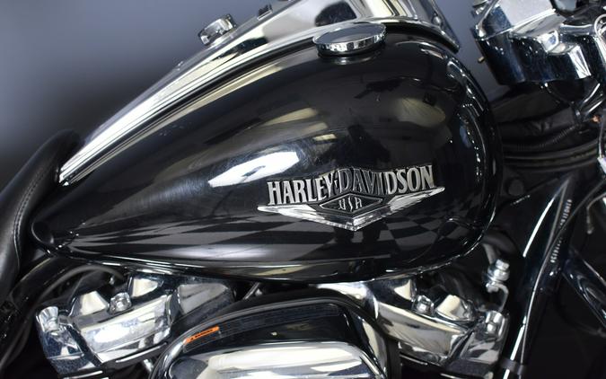 2019 Harley-Davidson Road King Classic Vivid Black FLHR