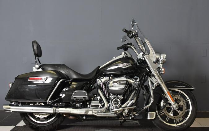 2019 Harley-Davidson Road King Classic Vivid Black FLHR