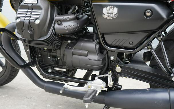 2022 Moto Guzzi V7 Stone E5