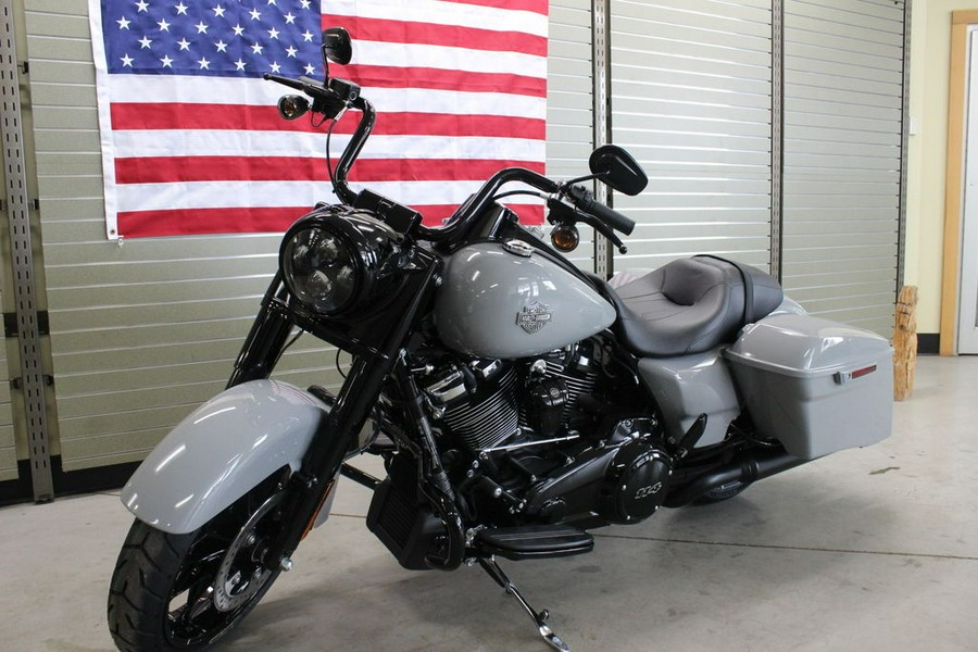 2024 Harley-Davidson® FLHRXS - Road King® Special