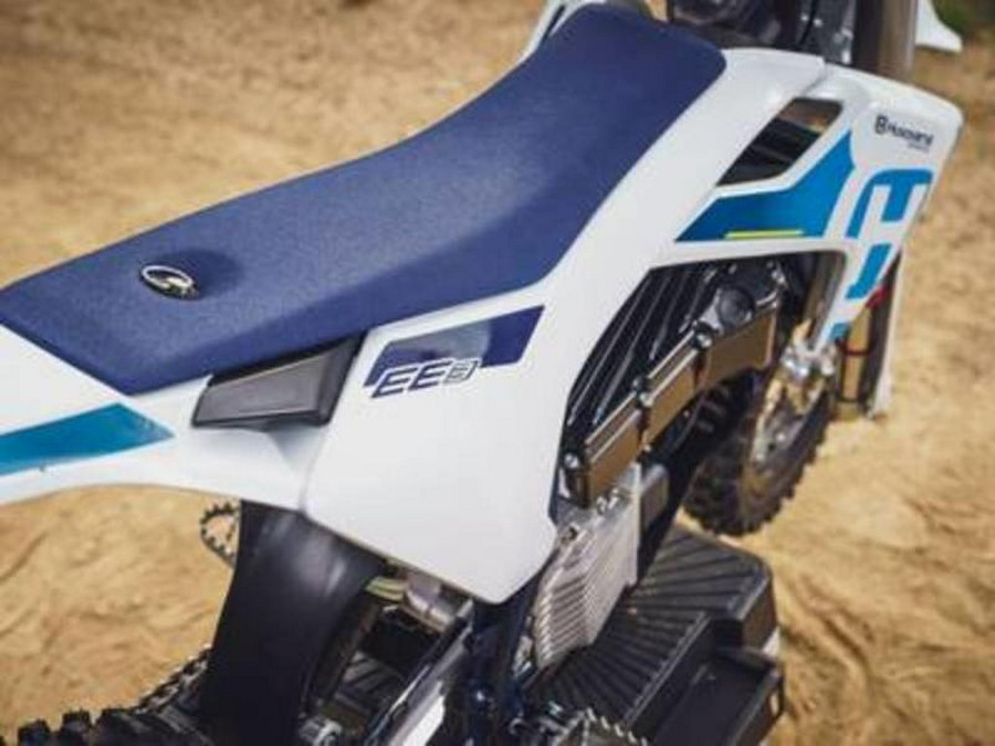 2024 Husqvarna® EE 3