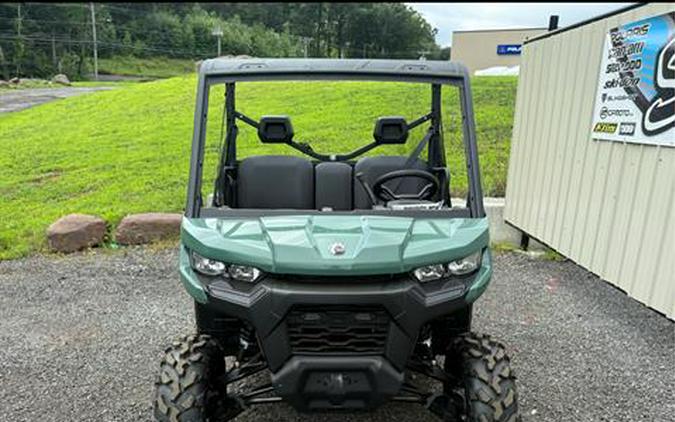 2025 Can-Am Defender DPS HD10