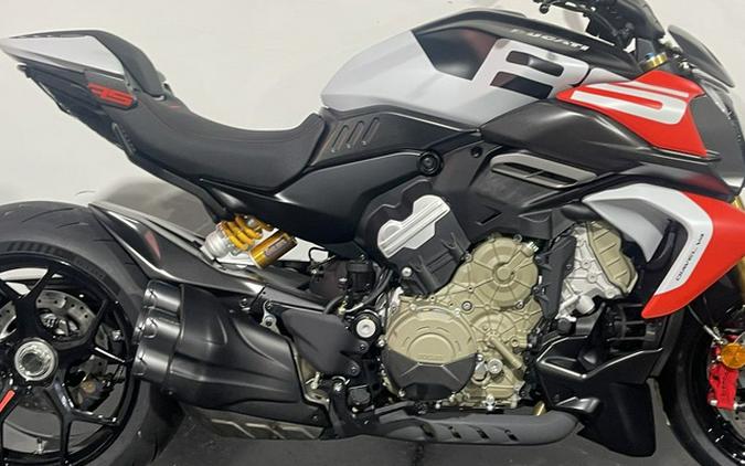 2026 Ducati Diavel V4 RS Livery