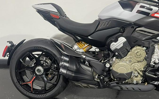 2026 Ducati Diavel V4 RS Livery