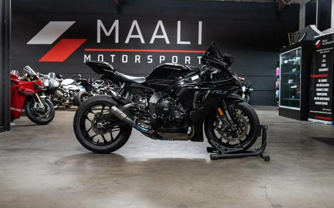 2022 Yamaha YZF-R1