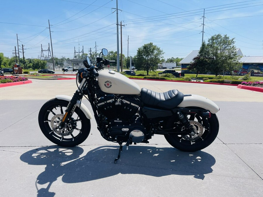 2022 Harley-Davidson Iron 883 XL883N