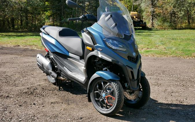 2024 Piaggio MP3 530 Exclusive