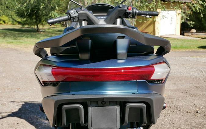 2024 Piaggio MP3 530 Exclusive