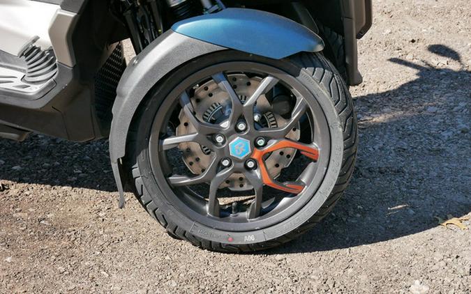 2024 Piaggio MP3 530 Exclusive