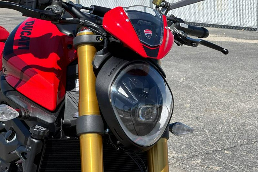 2025 Ducati Monster 937+