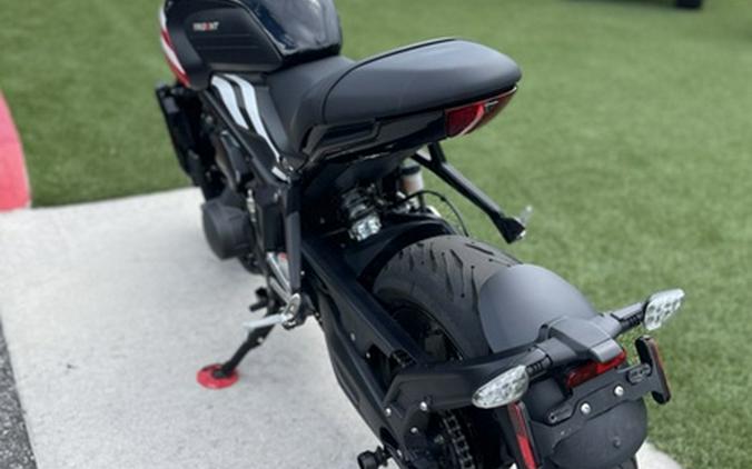 2025 Triumph Trident 660